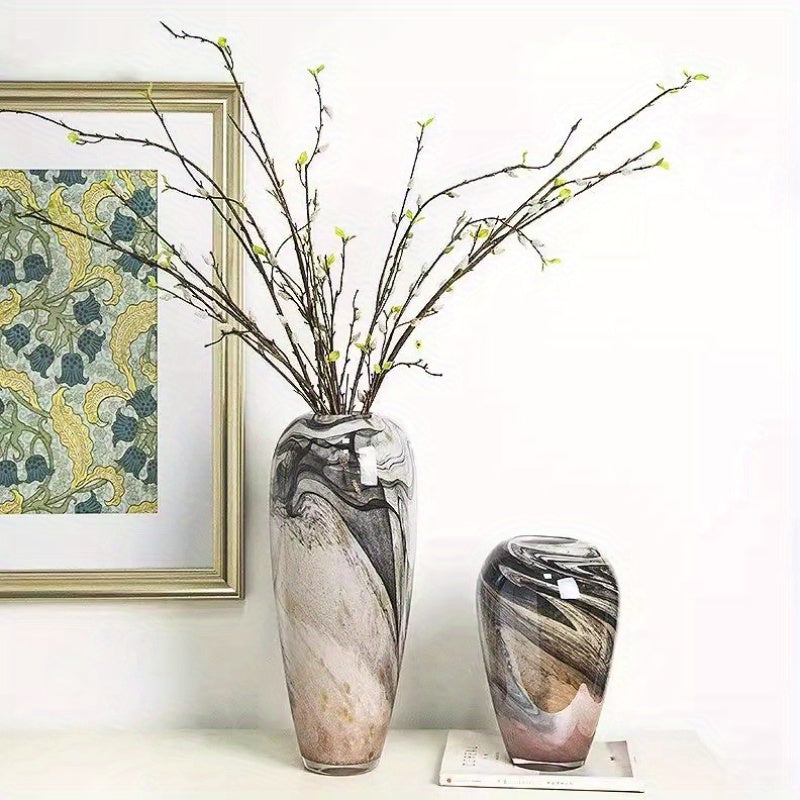 A Stylish Glass Vase in an Elegant Ink Painting Design, Perfect for Decorating a Classic Bedroom Desk, Ideal for Arranging Small Flowers, And Suitable for Hydroponically Grown Fresh Blooms