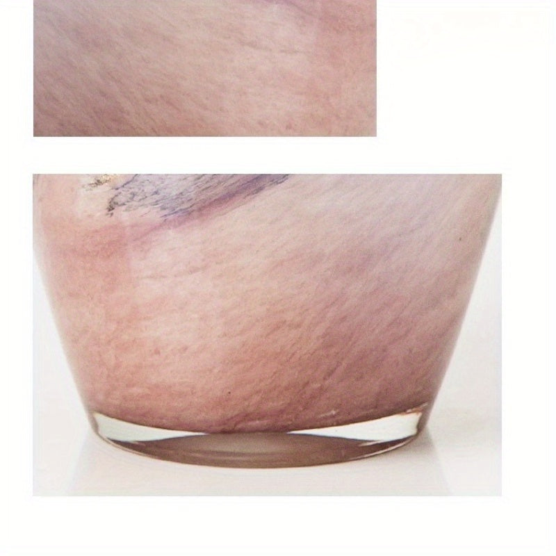 A Stylish Glass Vase in an Elegant Ink Painting Design, Perfect for Decorating a Classic Bedroom Desk, Ideal for Arranging Small Flowers, And Suitable for Hydroponically Grown Fresh Blooms