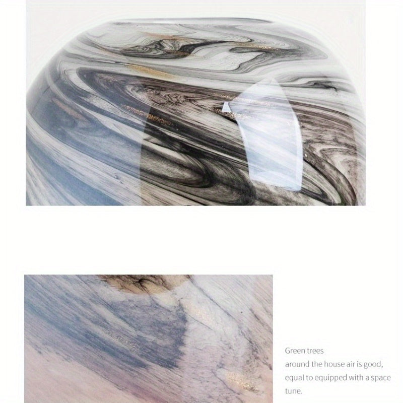 A Stylish Glass Vase in an Elegant Ink Painting Design, Perfect for Decorating a Classic Bedroom Desk, Ideal for Arranging Small Flowers, And Suitable for Hydroponically Grown Fresh Blooms